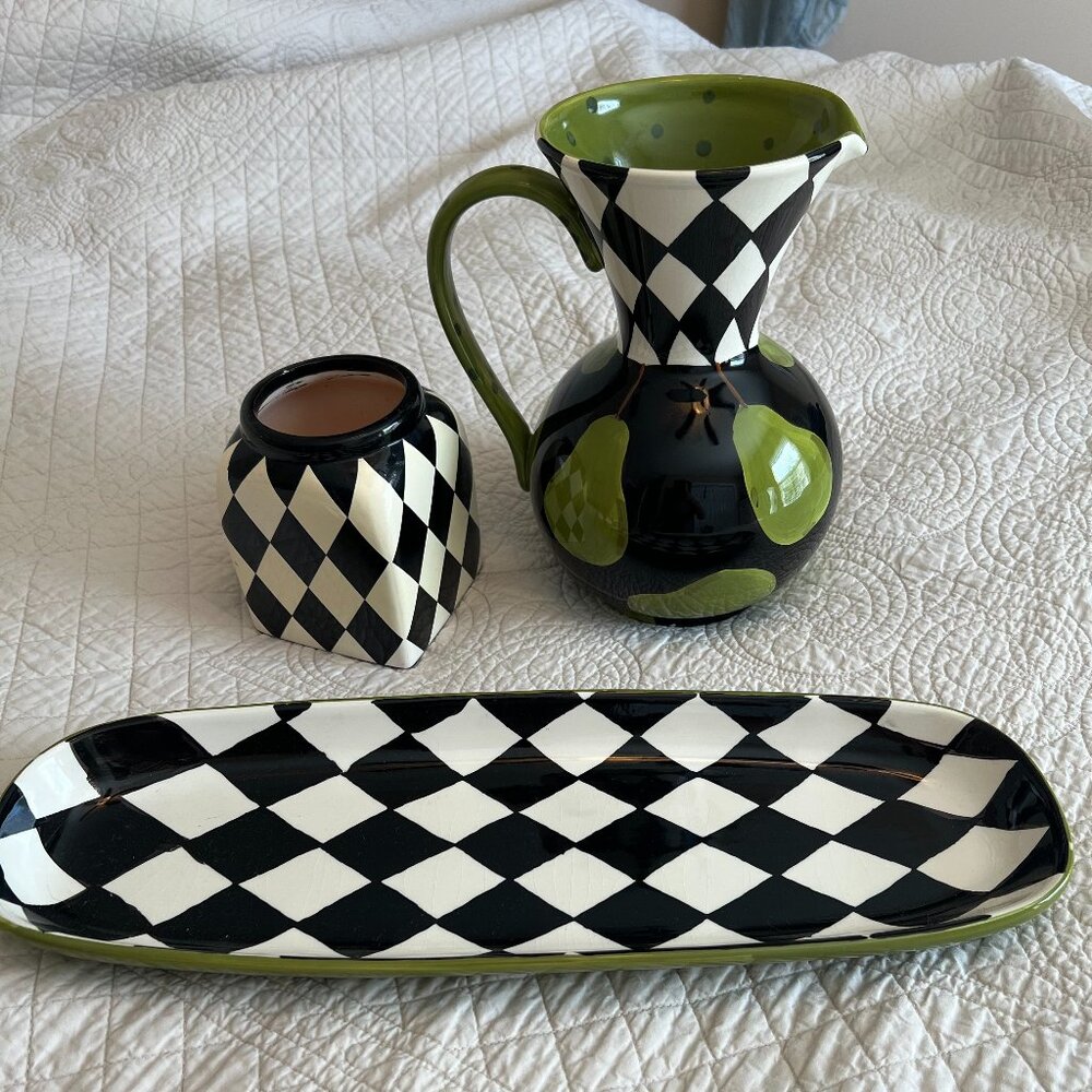 Black and white Checkede Tray